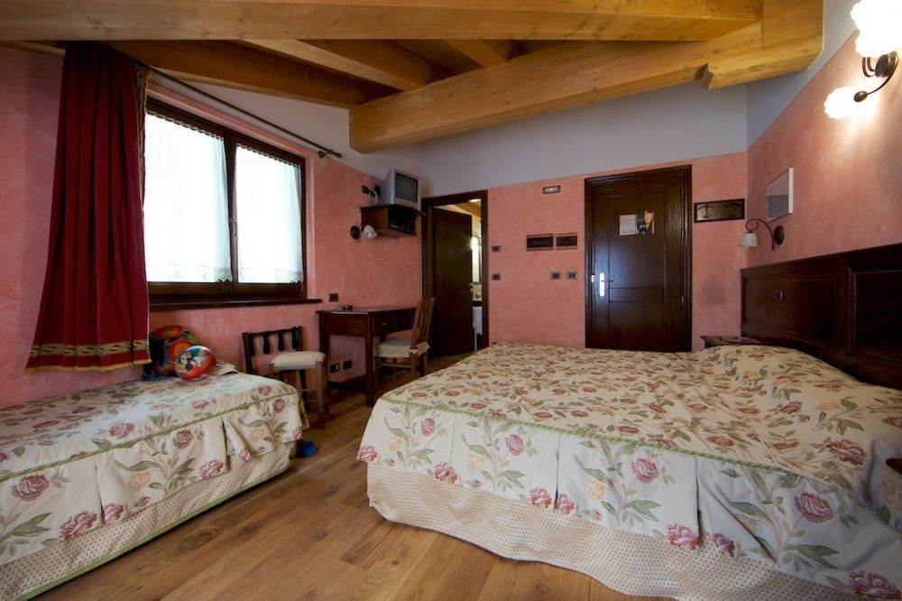 Hotel L' Aiglon تشامبولوك المظهر الخارجي الصورة
