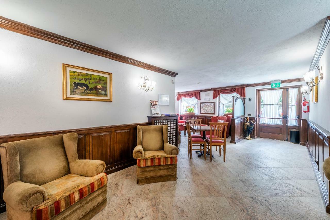 Hotel L' Aiglon تشامبولوك المظهر الخارجي الصورة