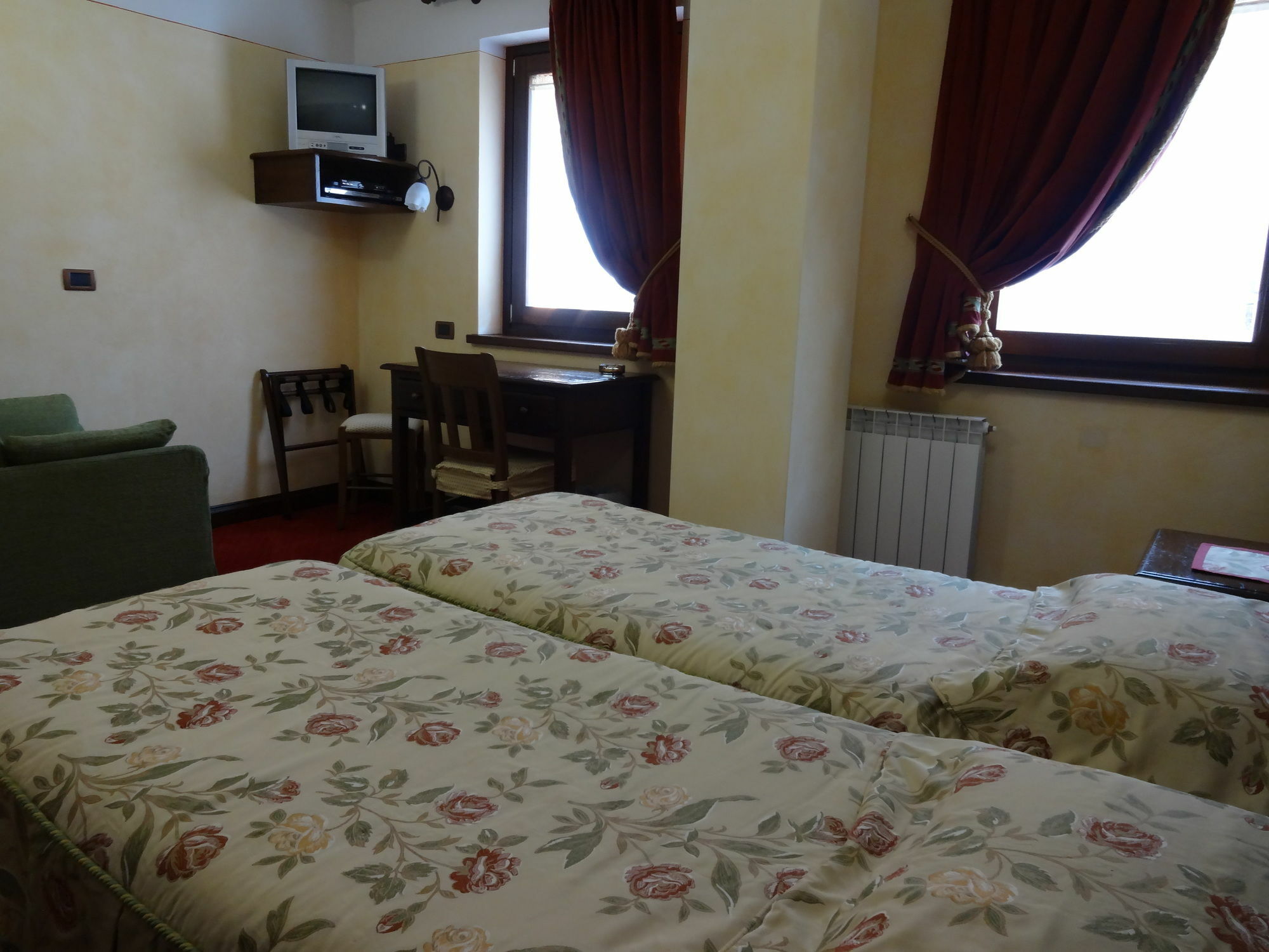 Hotel L' Aiglon تشامبولوك المظهر الخارجي الصورة